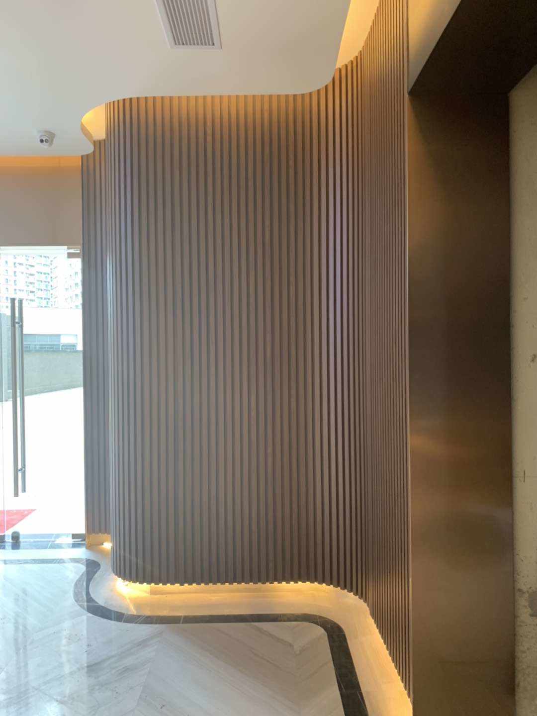 铝乐-弧形铝方通 (6).jpg